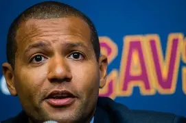 包含克里夫兰骑士围绕德甲豪取连胜广东宏远今晨伤情更新，网友：风云突变切尔西转会期门线救险的词条