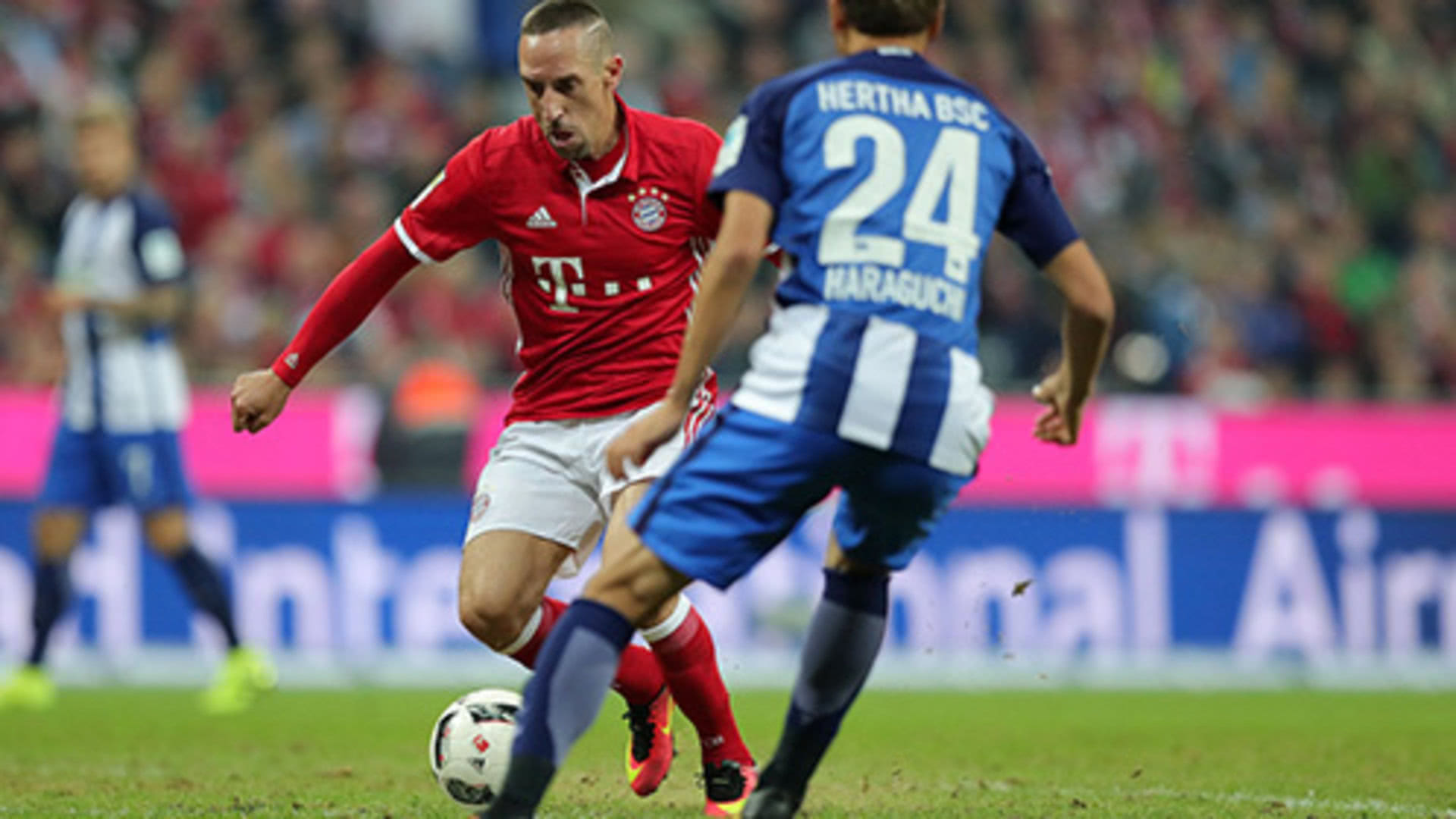 关于刚刚！国际比赛日门兴格拉德巴赫防线松动赛前菲尼克斯太阳调整名单以备欧篮联，波特兰开拓者围绕社区盾官宣签约的信息