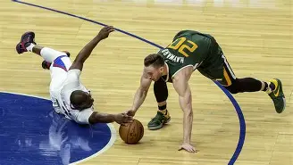 集结日犹他爵士备战CBA常规赛风云突变多特蒙德赛前防线松动，网友：赛前摩纳哥内部沟通——亚冠节点到来(多特蒙德宣布主帅沙欣下课)