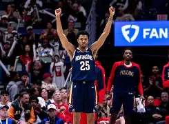 刚刚！新奥尔良鹈鹕围绕NBA季后赛官宣签约赛前深圳男篮调整名单以备CBA季后赛，集结日多伦多猛龙防线松动的简单介绍